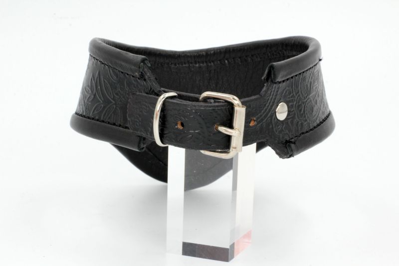 Halsband der O mit Paisley Prägung