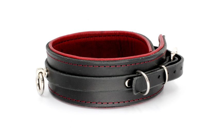 Halsband mit Ring der O schwarz/rot