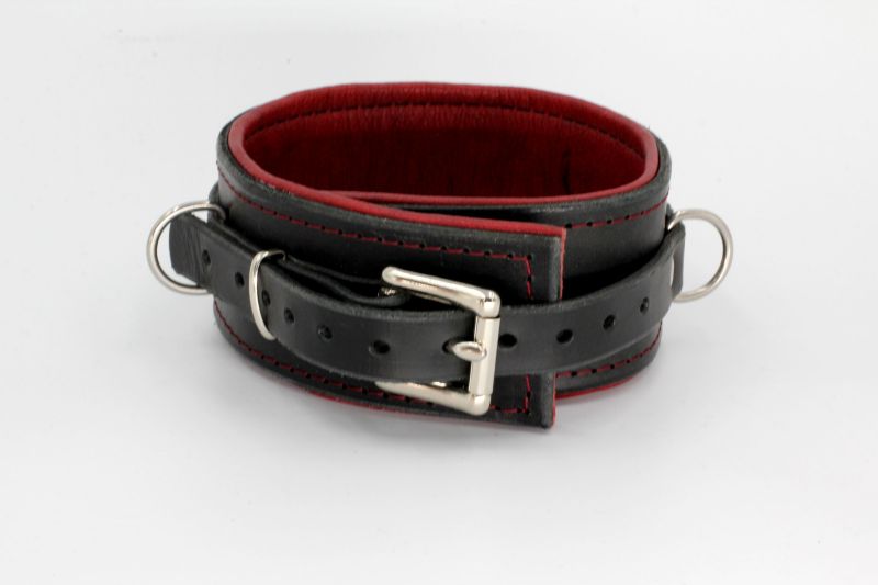 Halsband mit Ring der O schwarz/rot
