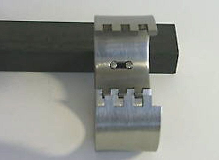 Titanium U - bow removale