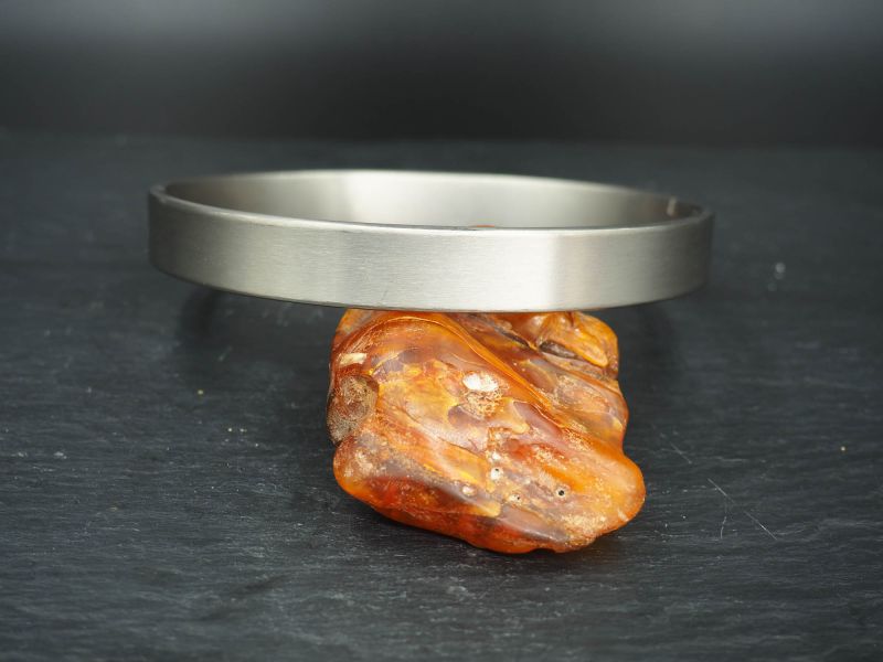 Hephaistos titanium neck collar